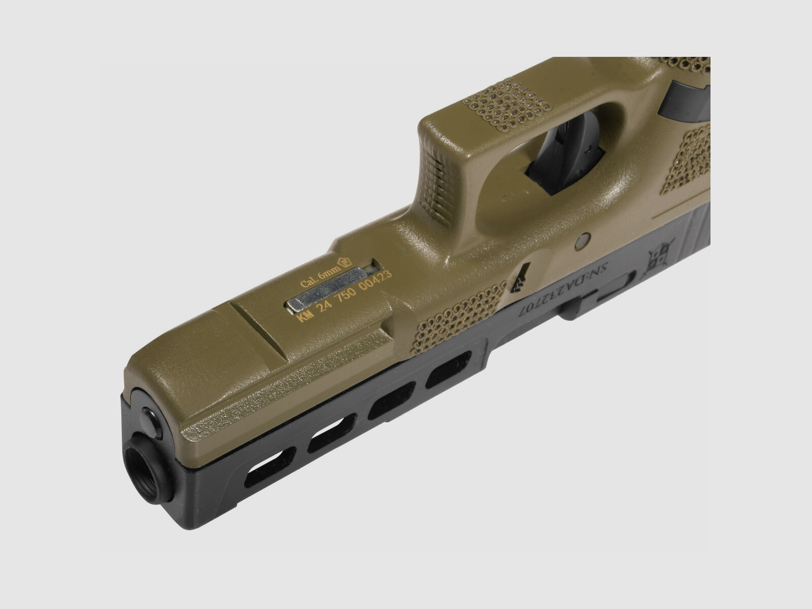 P06 GBB Airsoft Pistole in Oliv | Delta Armory