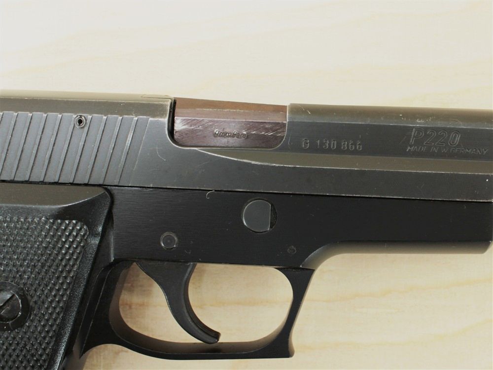 SIG SAUER P220 semiautomatisch pistool kal. 9×19 met 9-schotsmagazijn, afbeelding 3 van 3