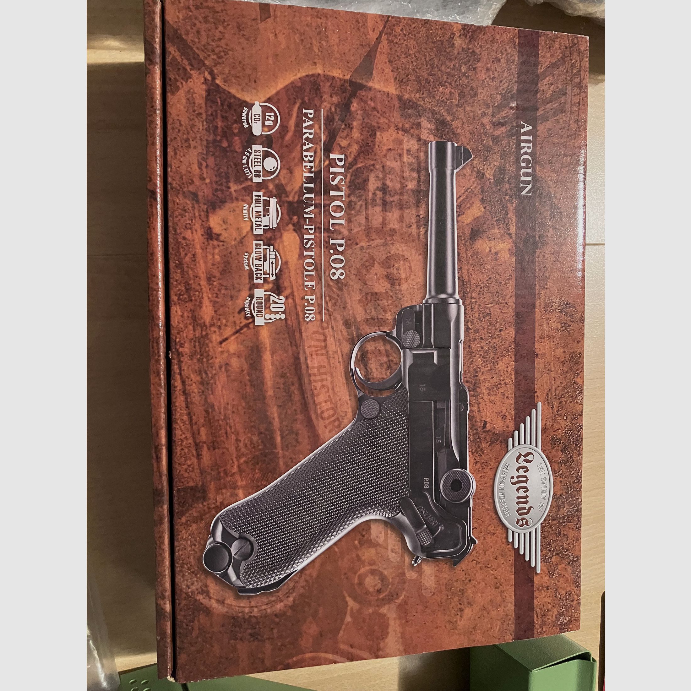 Luger P08 4.5mm Blowback z wyposażeniem