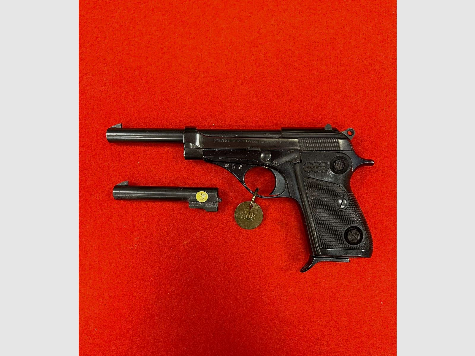 Pistole Beretta 75 Kaliber 22 L.R., Bild 2 von 3