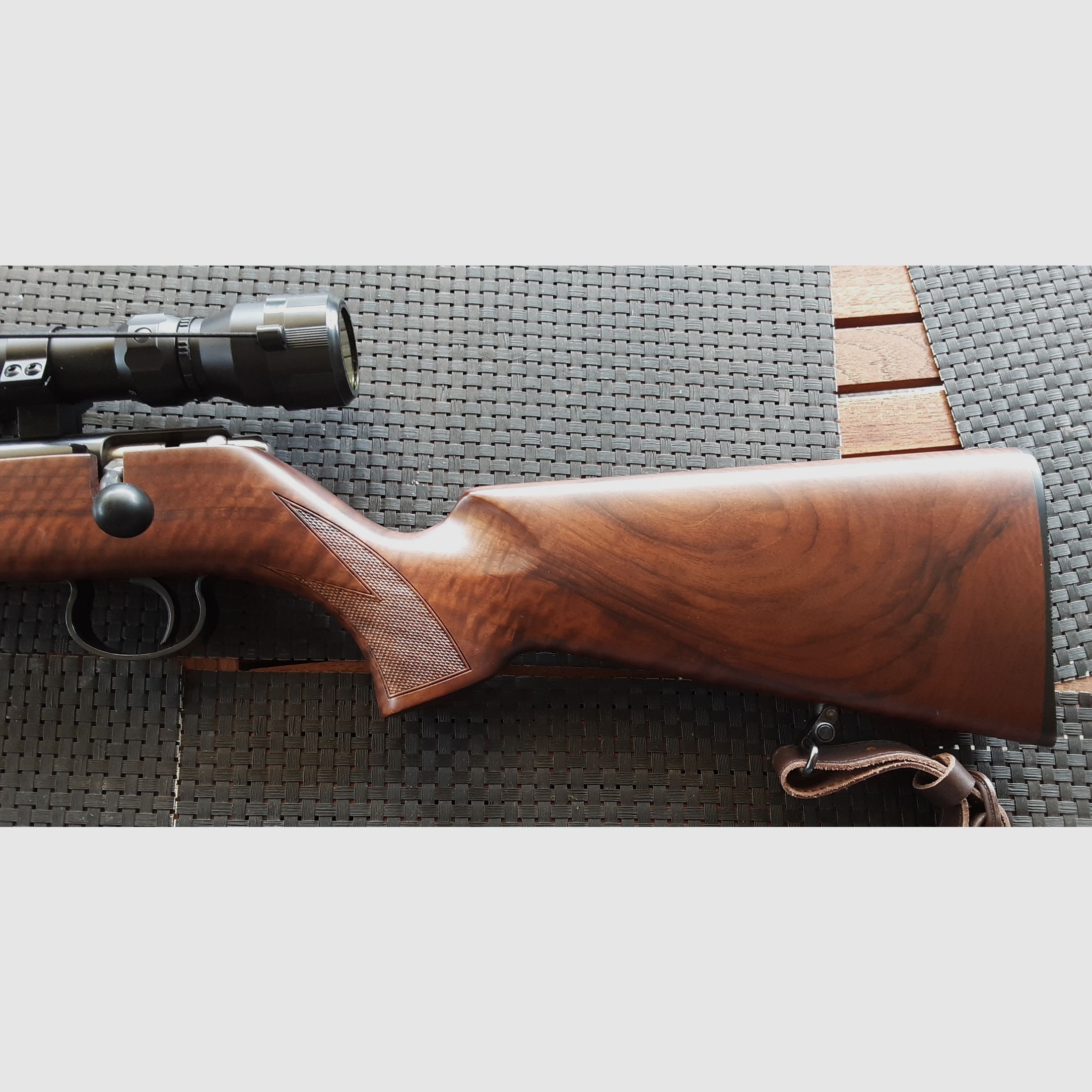 Repetierbüchse Anschütz 1416 Kaliber 22 l.r.  mit Glas Walther 3-9x 40 NEUWERTIG !