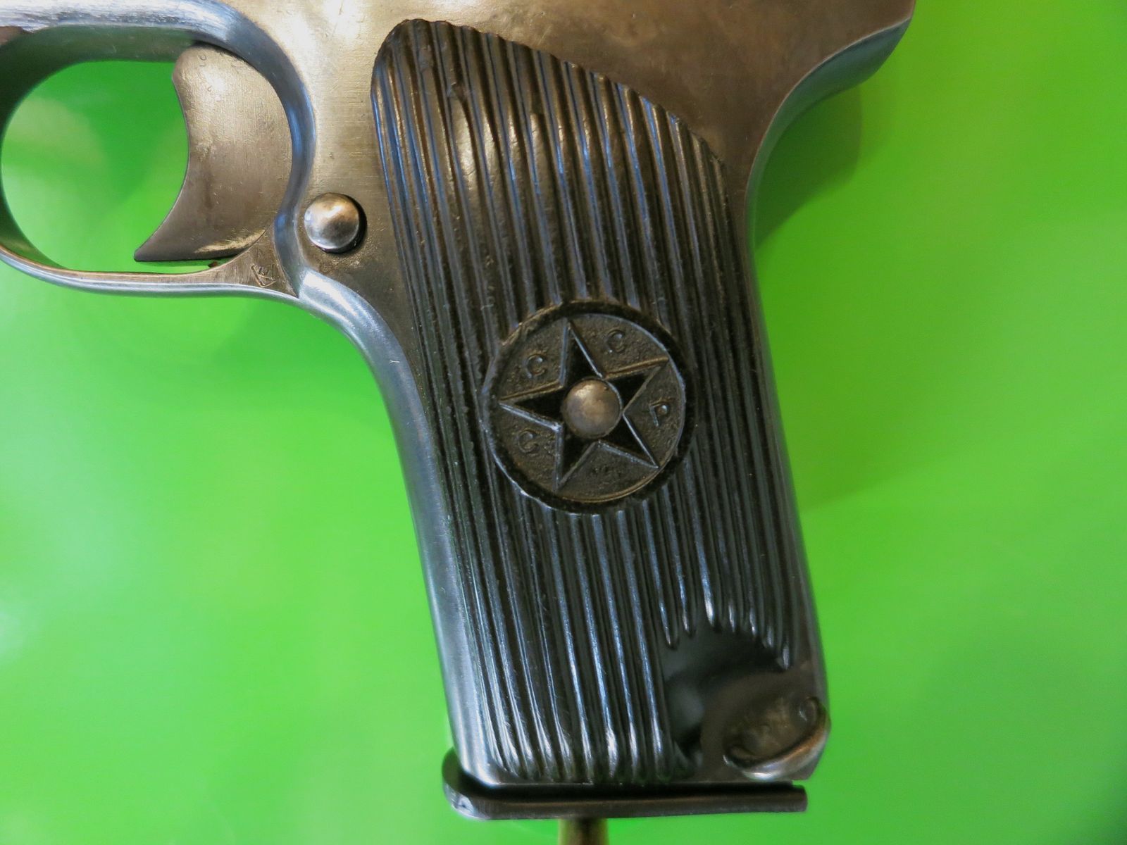 Tokarev TT33 mit Reducta-Lauf Kal. 4 mm M20 zum Übungsschießen     #85-