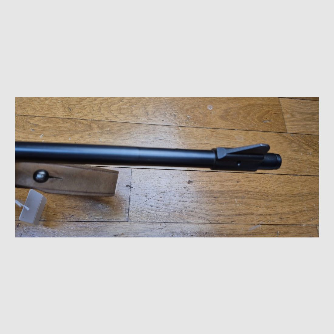 Sehr schöne kleine Büchse RUGER MINI 14 Ranch Rifle – Kal. 222 Rem. – Zielfernrohr Laurell 3-9×32 – Sehr schöner Brünierung zu 99 % – Sehr schönes Holz – Mechanik einwandfrei – Sehr schöner Lauf – Super Gelegenheit 100% purer Spaß – Geliefert mit Gewehrriemen und drei Magazinen! – TBE++, Bild 23 von 34