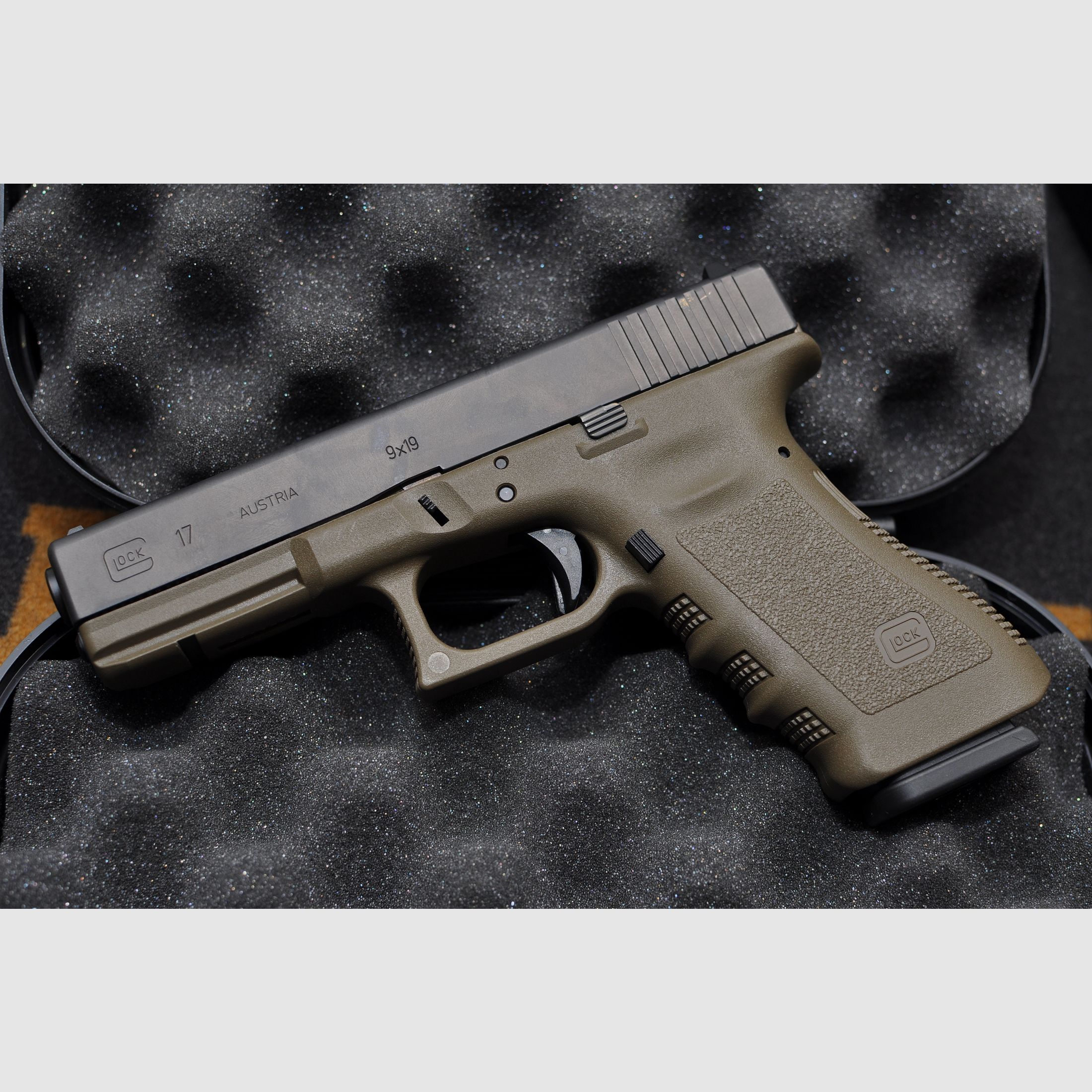 Glock 17 Gen 3 pistola cal. 9x19 color Olive