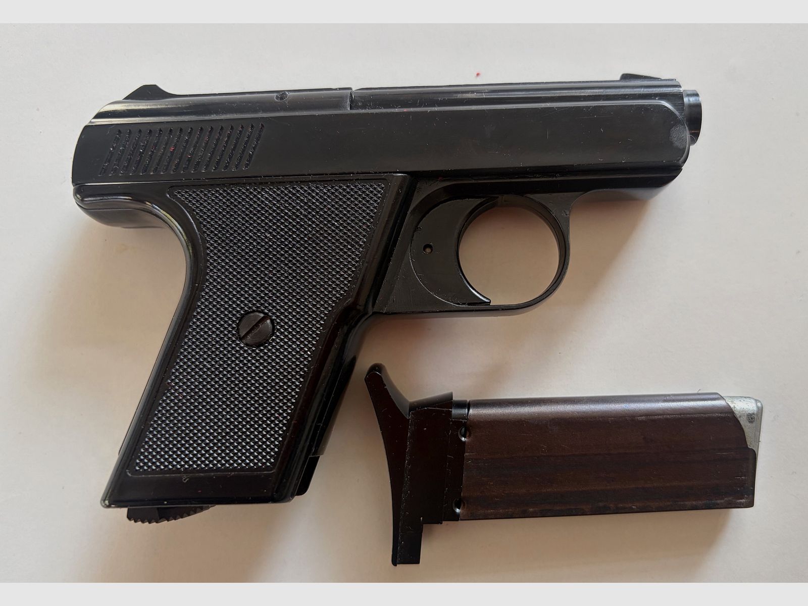 Reck Mod. FBI 8000 8mm Schreckschuss