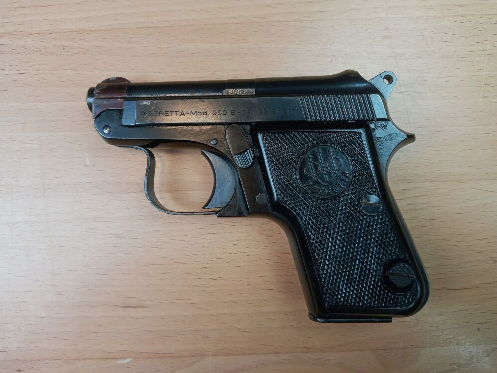 Beretta	 950 B