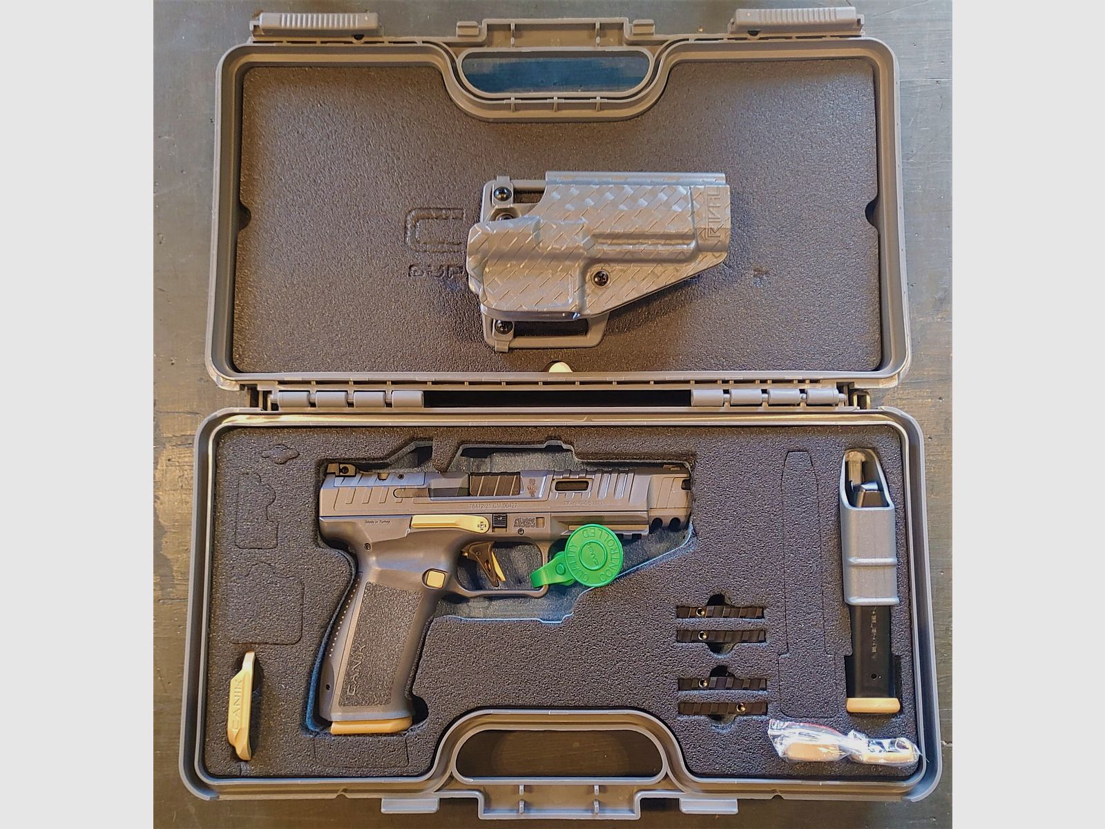 Pistola CANIK SFX RIVAL GRAY cal. 9x19mm, cañón 127mm/5", imagen 4 de 9