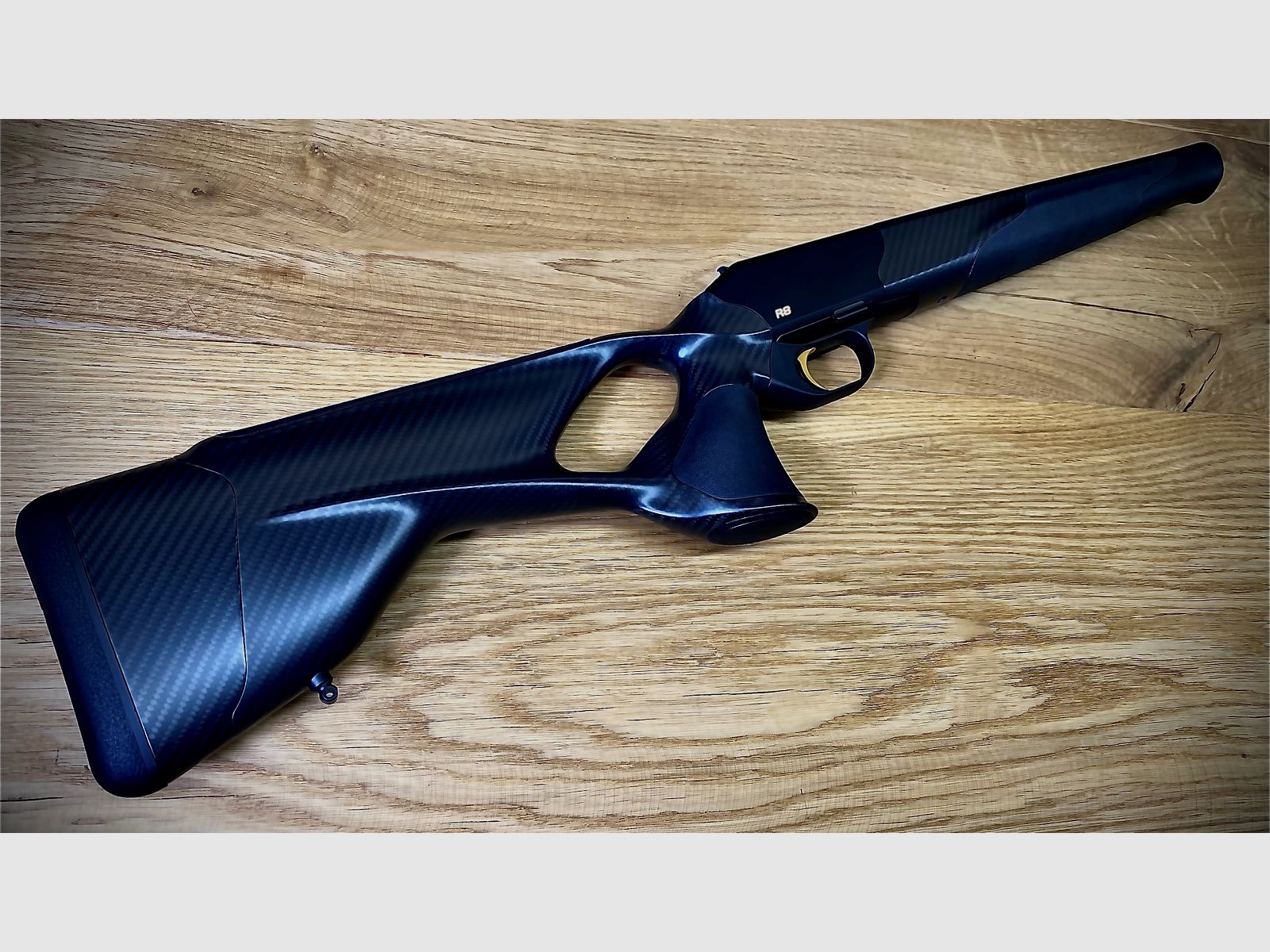 Blaser R8 Ultimate Carbon Schäftung mit Elastomer Einlagen und goldenem Abzugszüngel