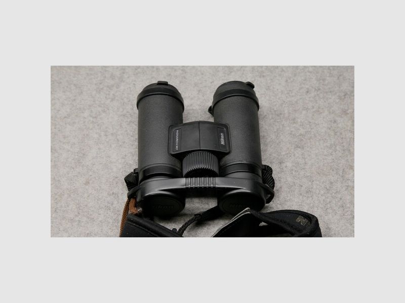 Fernglas Nikon Monarch M7 8x30
