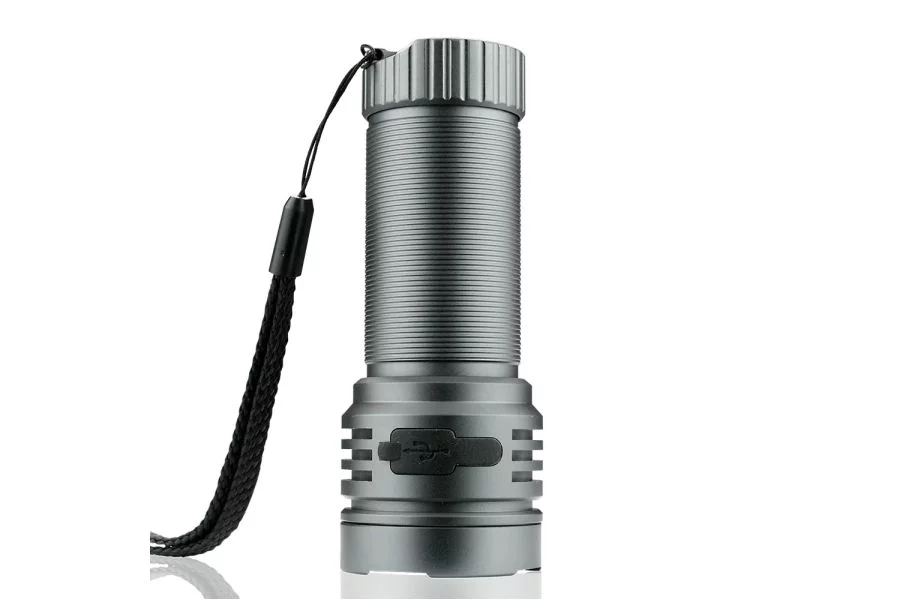 Latarka ręczna EDC EverActive FL-3300R Luminator, zdjęcie 8 z 14