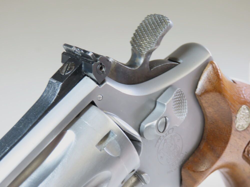 Beautiful Smith & Wesson 617 - 6 inch Target Champion!