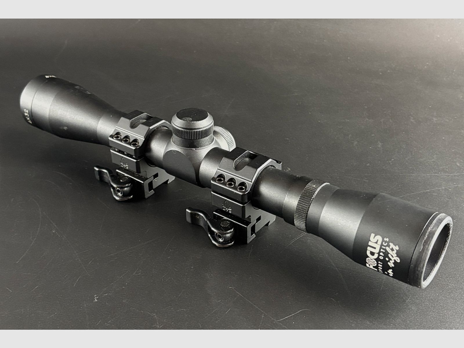 Aussteller FOCUS In Sight 4x32 1/4 MOA Absehen 4A 108160-2 Zielfernrohr