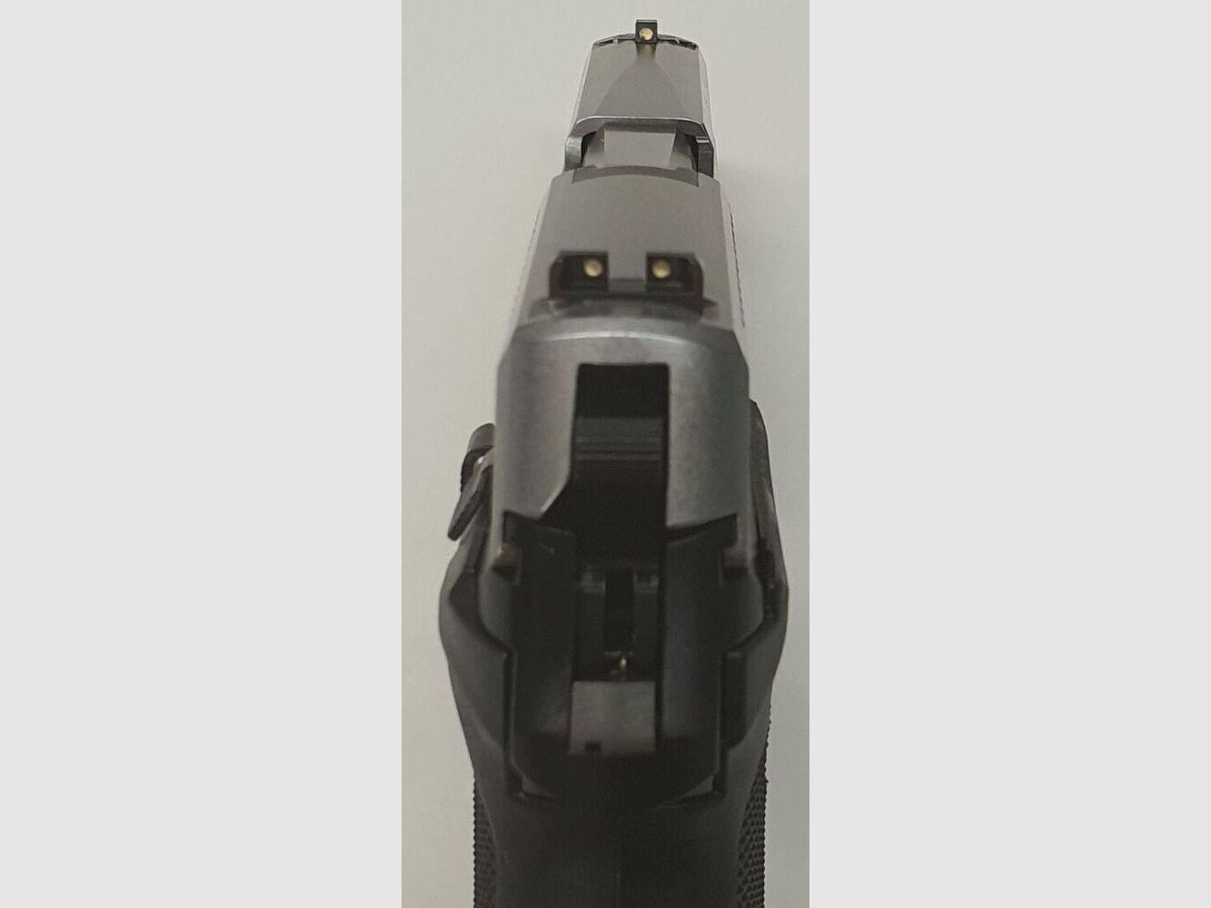 Pistola semiautomática NORINCO Mod. NP762/ NP22/ PX-3 bicolor en calibre 7,62x25tokarev incluyendo accesorios, imagen 3 de 9