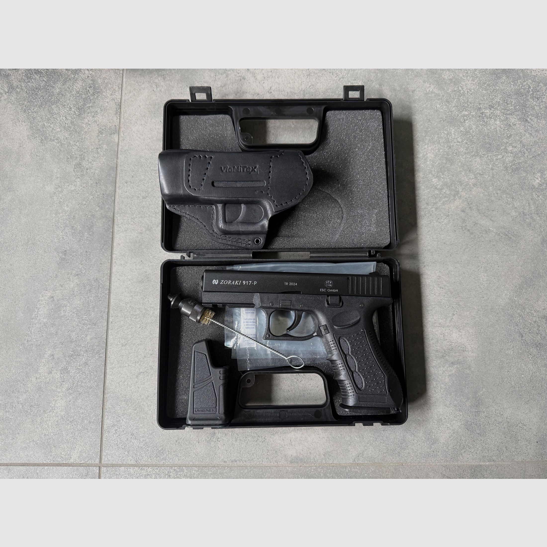 Zoraki 917-P black incl leather holster, image 1 of 3