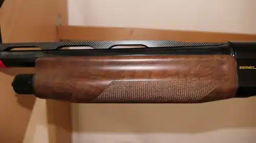 Fucile da caccia semiautomatico Benelli Montefeltro Ultralight cal 12/66cm, immagine 9 di 12