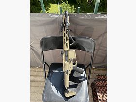 Amoeba M4 ARES S-AEG inkl. 5 Mid Cap und 2 High Cap Magazinen
