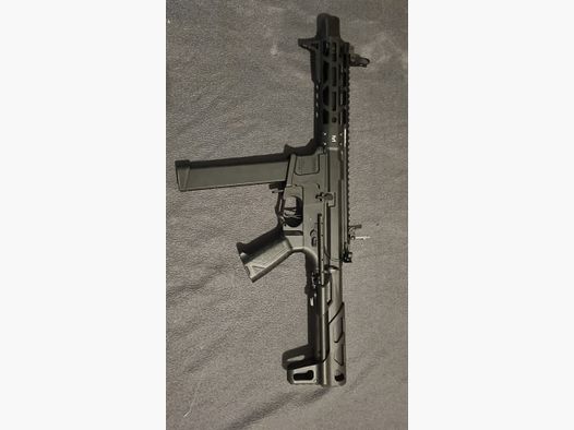 Airsoft mp vollmetall mit 1x Akku neu