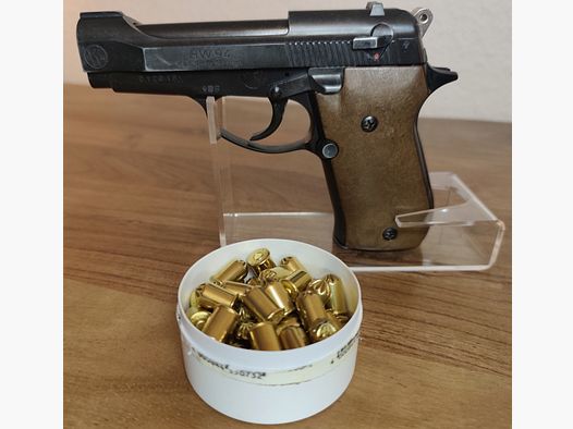 Kadzidło HW 94 PTB 467 Zestaw Sylwestrowy 40x Efekty Pyro +50 Strzałów Amunicji R.K