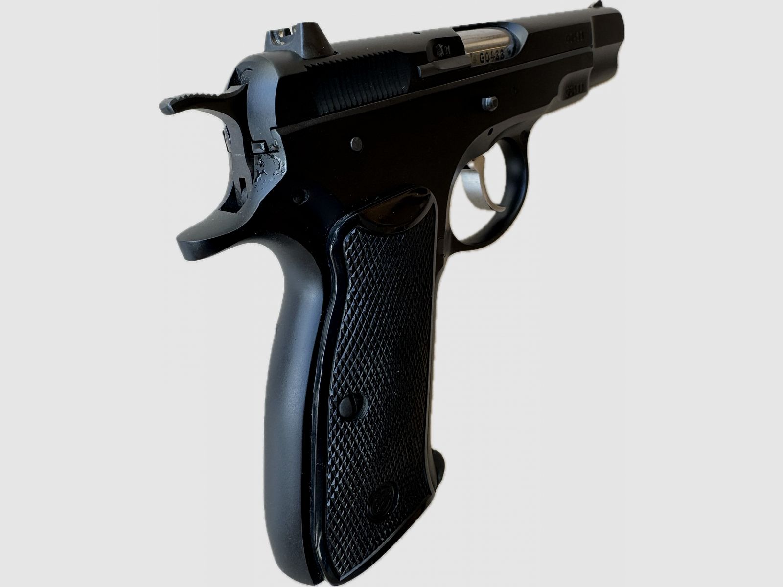 Pistole Brünner (Česká zbrojovka) M75 – Kaliber 9 mm Luger
