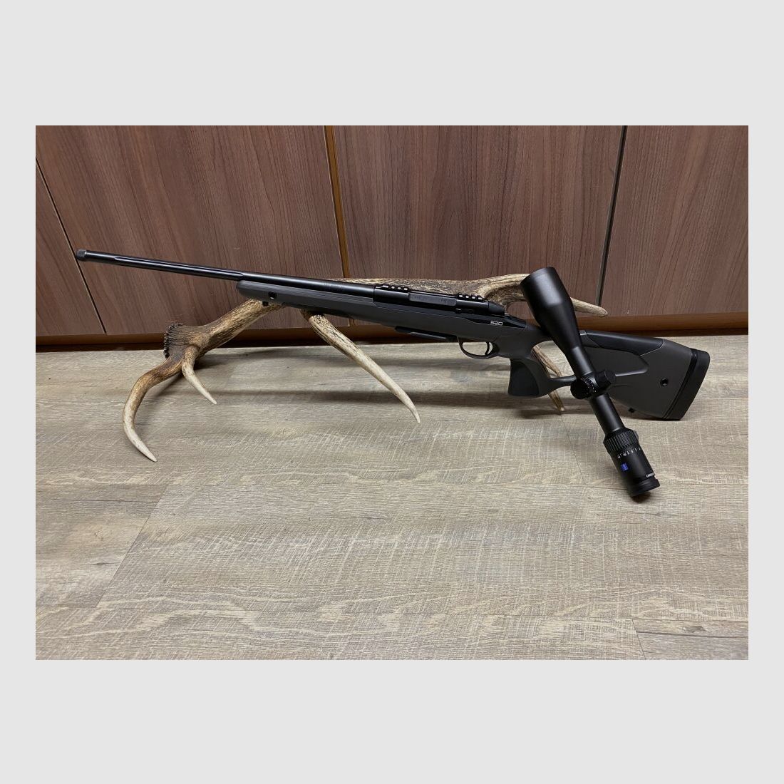 Sako S20, avec Zeiss Conquest V4 3-12x56, sans rail, image 1 sur 4