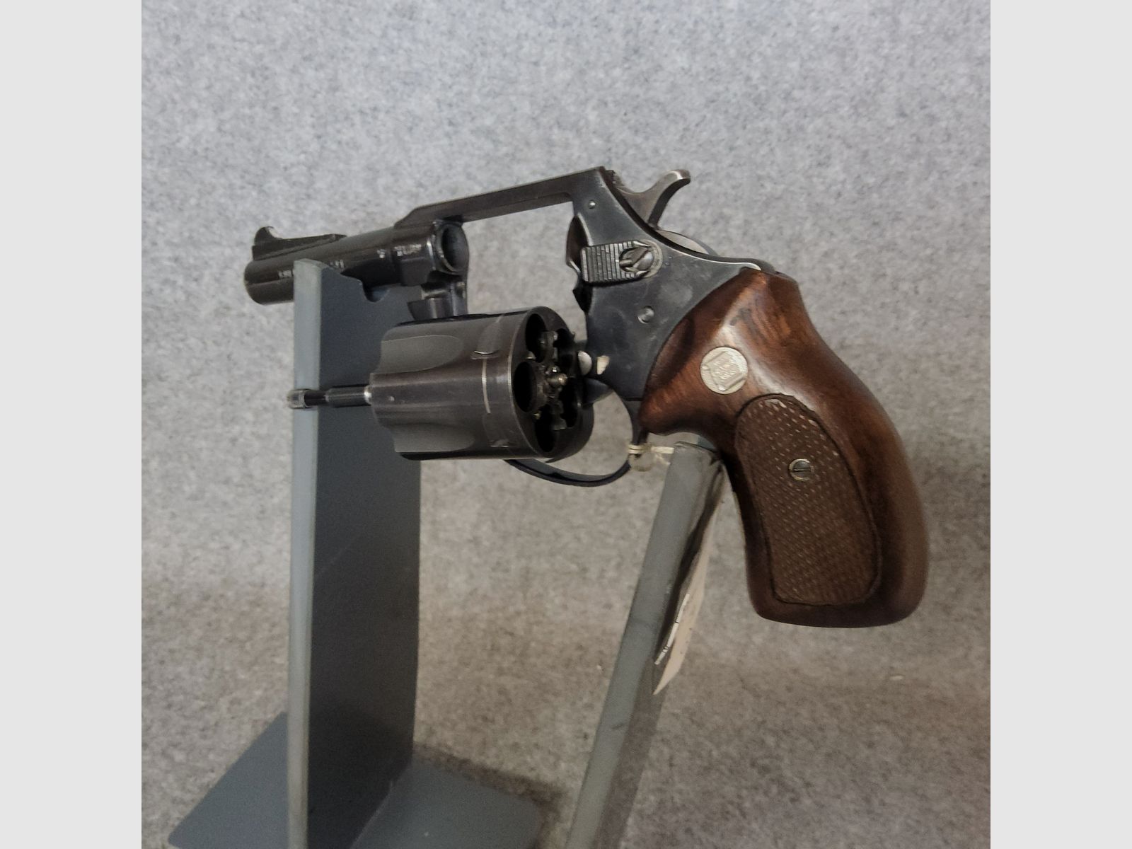 Charter Arms	 Bulldog