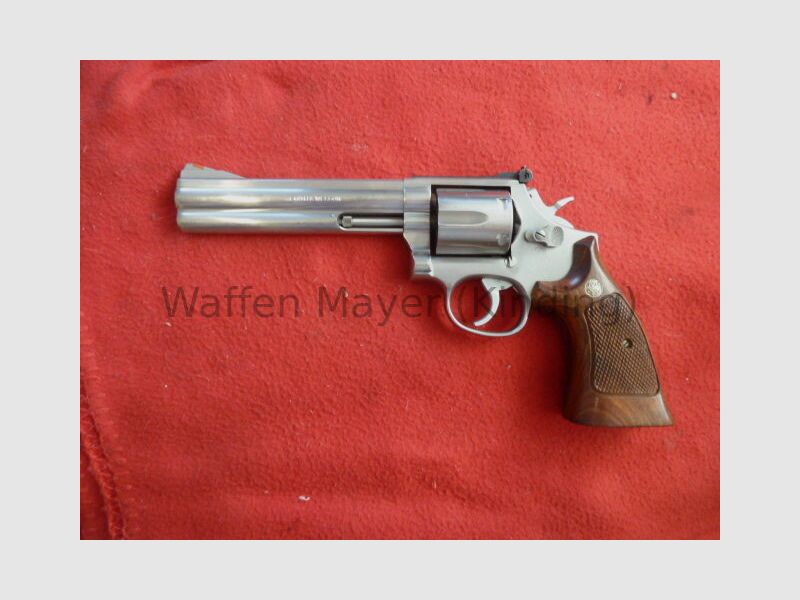 Smith & Wesson 686