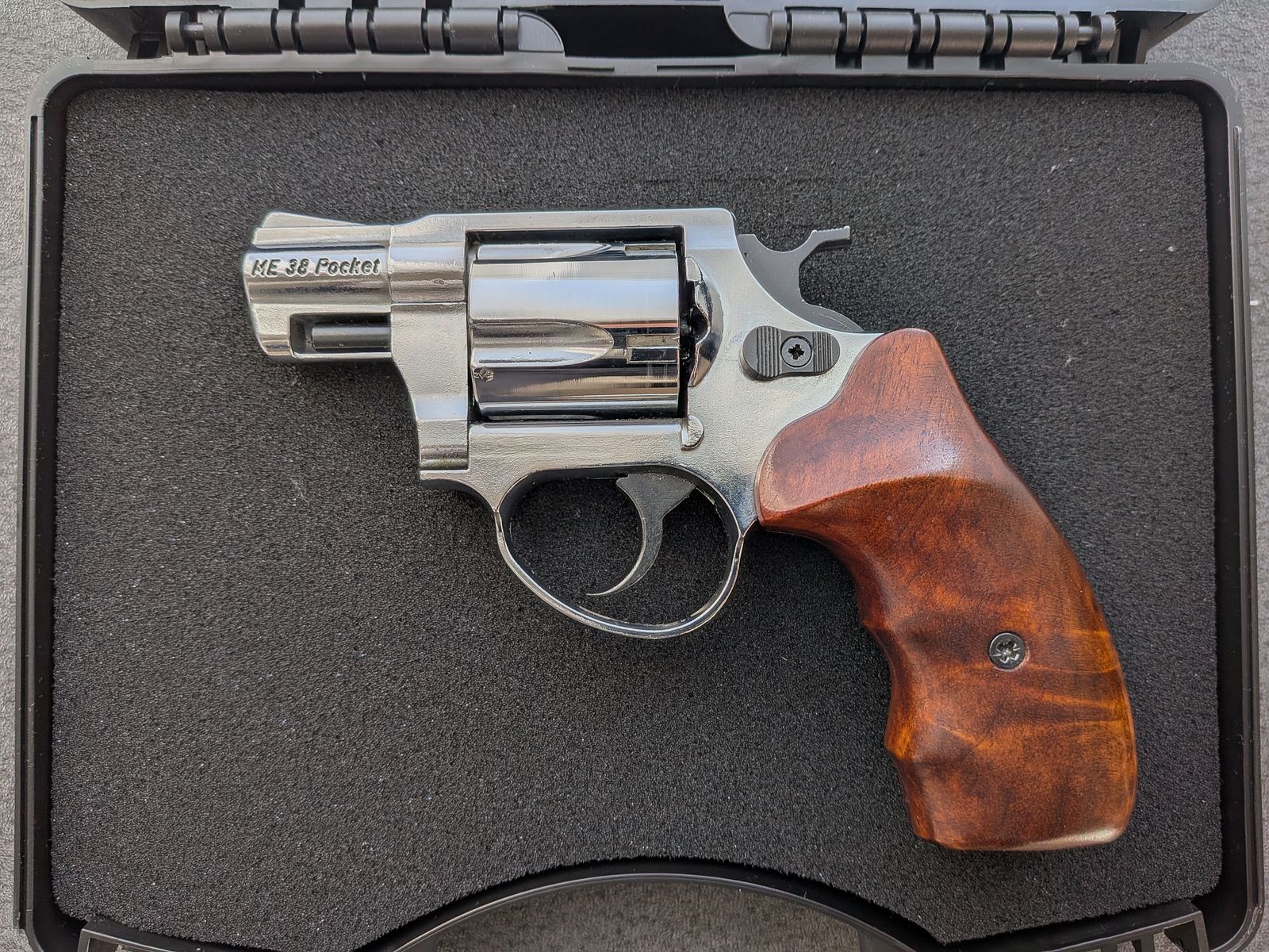 ME 38 Pocket Revolver – verchromt - PTB 631 - 9mm Knall - Holzgriff - SSW