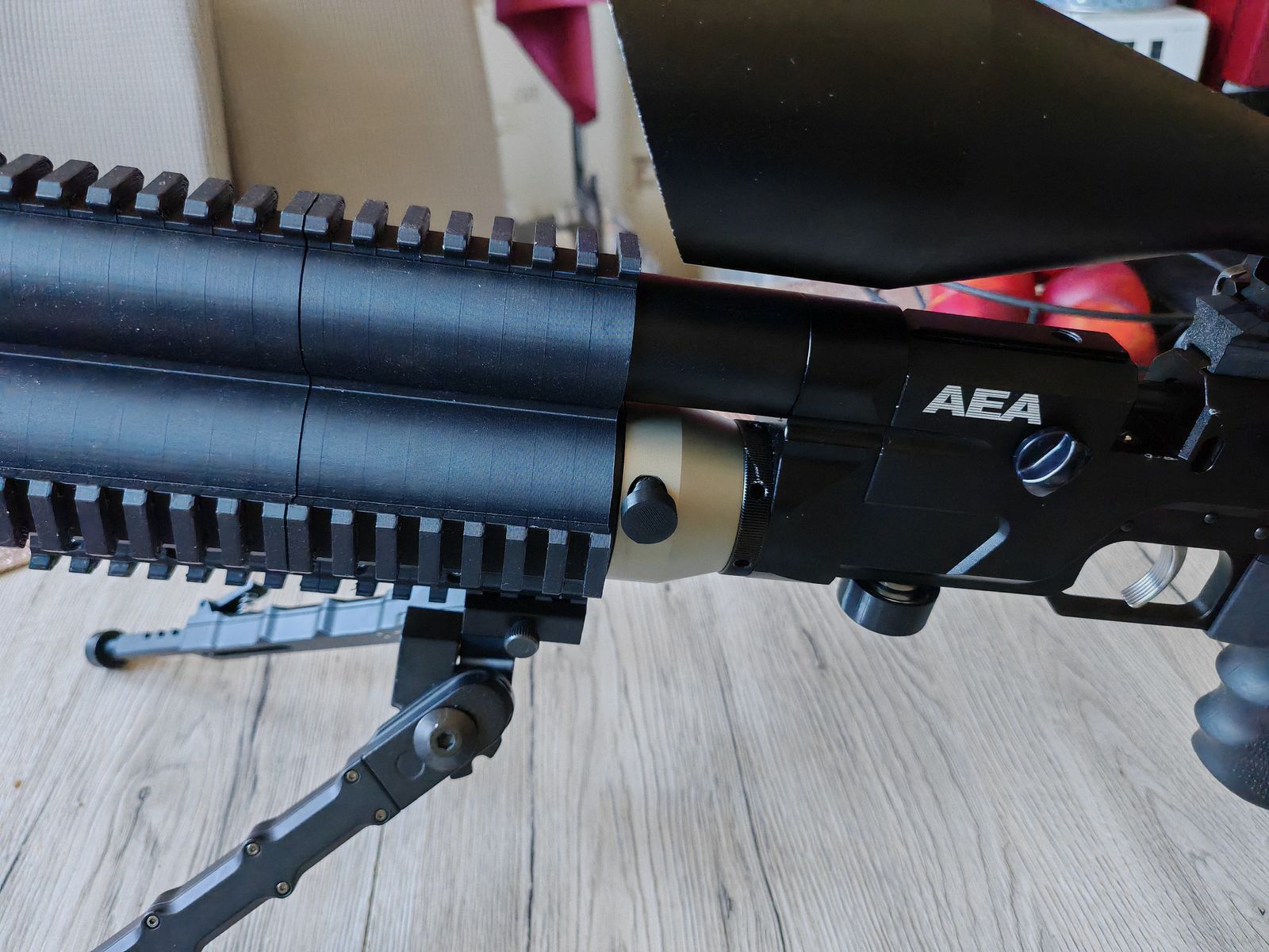 AEA HP Max MK 2 mit Zubehör, Schalldämpfer, Zielfernrohr, Zweibein Munition