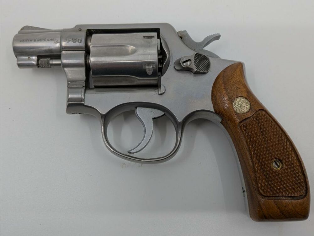 S&W 64