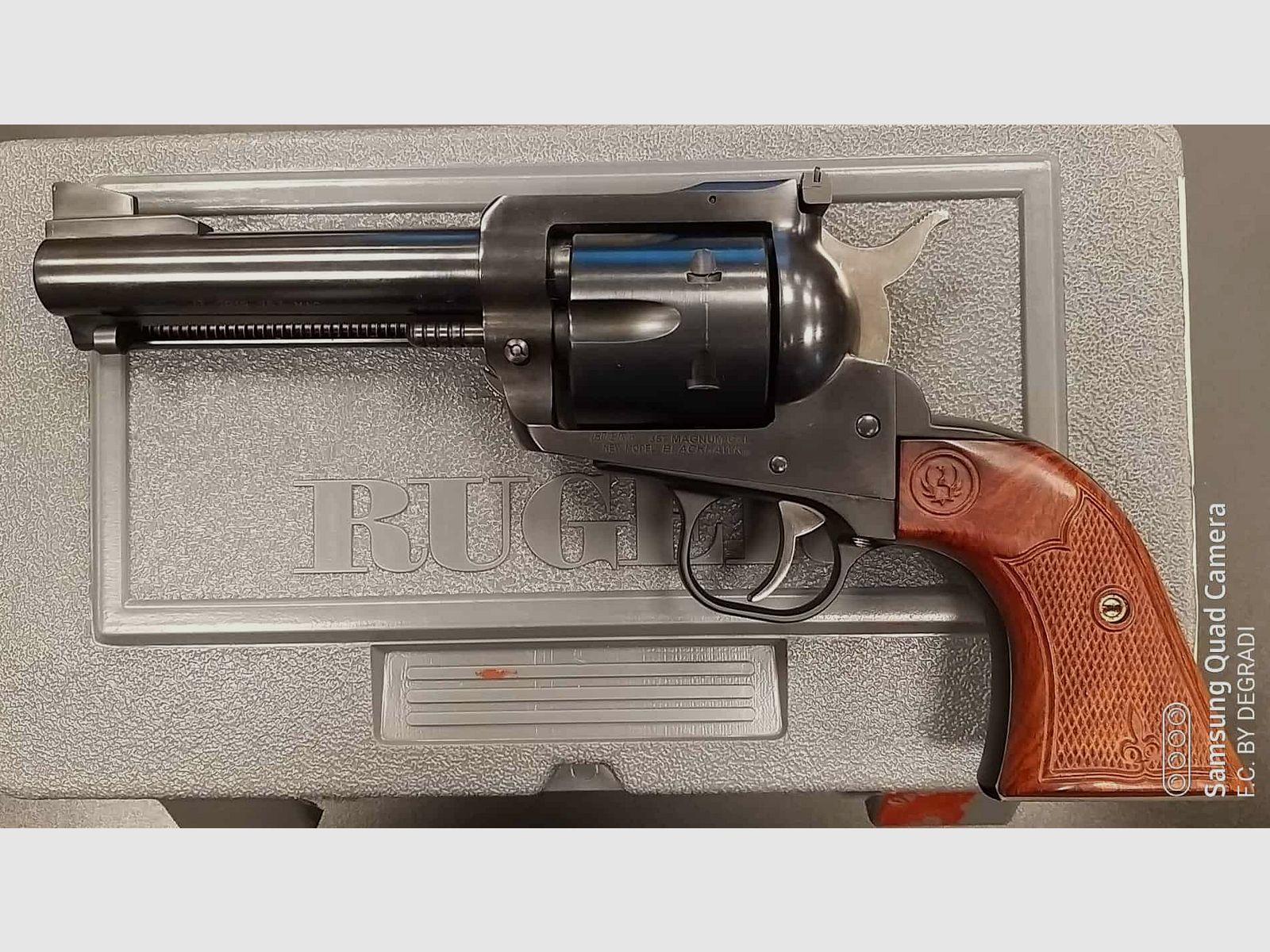 RUGER BLACK HAWK 357 MAG. 4,6”, zdjęcie 2 z 5