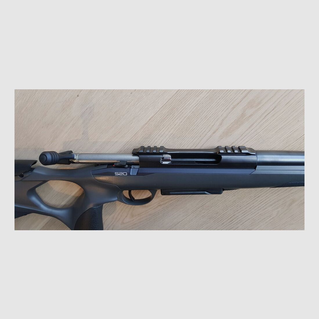 Sako S20 kort / Bushnell 1-8x28 / Montage