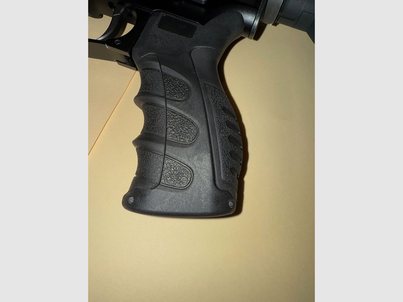 BAVARIAN TACTICAL  BTS-15 AR15 Halbautomat 9mm TOP