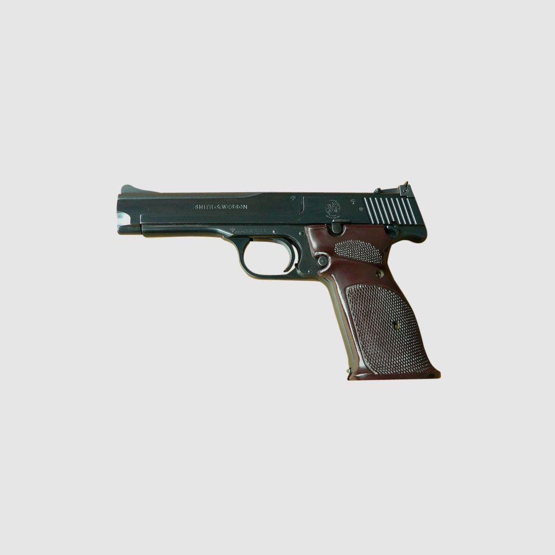 Smith & Wesson Model 46 pistol, caliber .22 lr