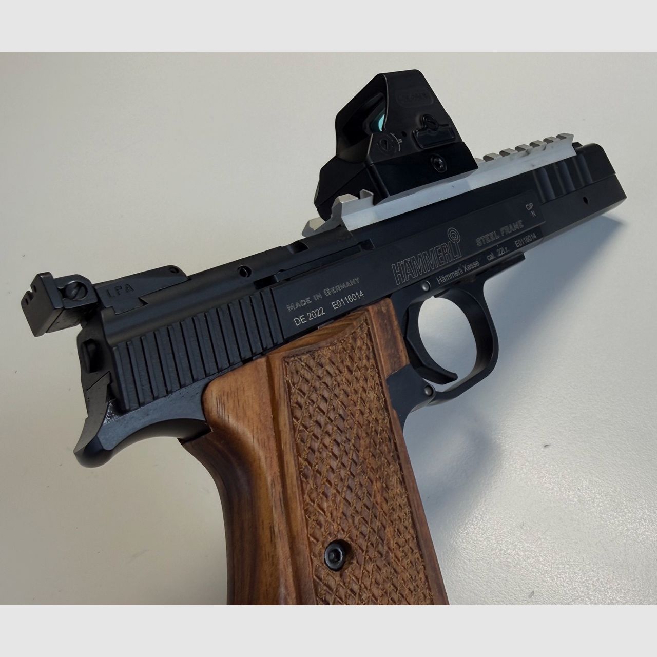 Hämmerli X-ESSE IPSC SF Black, Holosun HE508T-RD-X2, mit umfangreichem, exklusivem Zubehör - NEUWERTIG