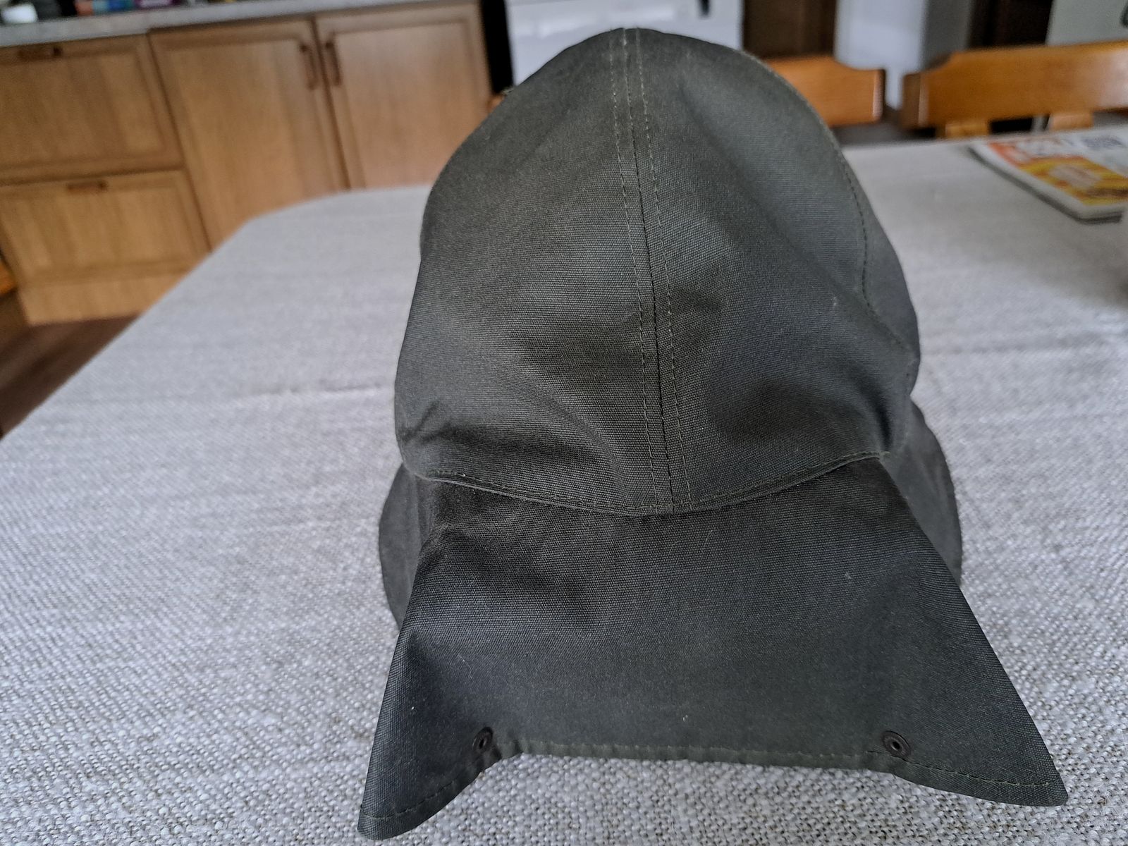 As new cap with neck protection from Colamtiss size 61