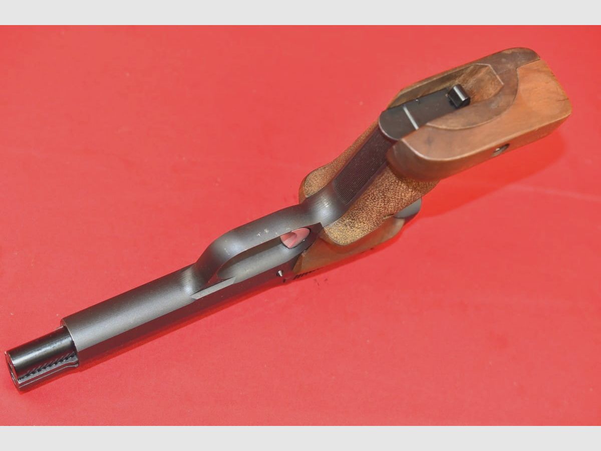 #6113 Pistola SIG HAMMERLI P240, cal. 32 S&W Long, imagen 4 de 21