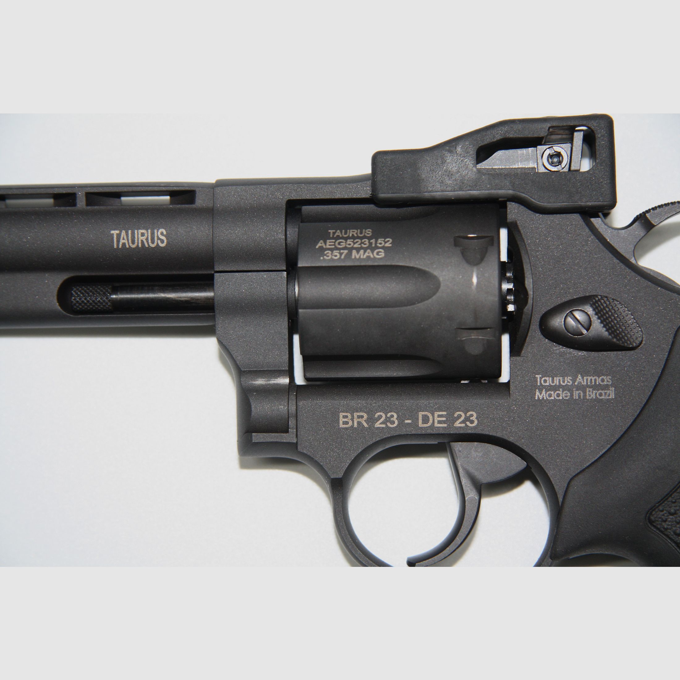 Revolver Taurus 689 in .357 Mag., Bild 2 von 2