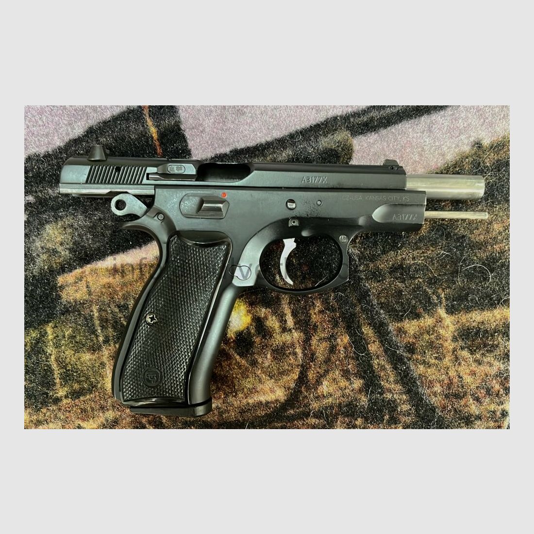 CZ 75 B Like New Pistol with Changeable Magazine in Case .40S&W with Automatic Firing Pin Safety