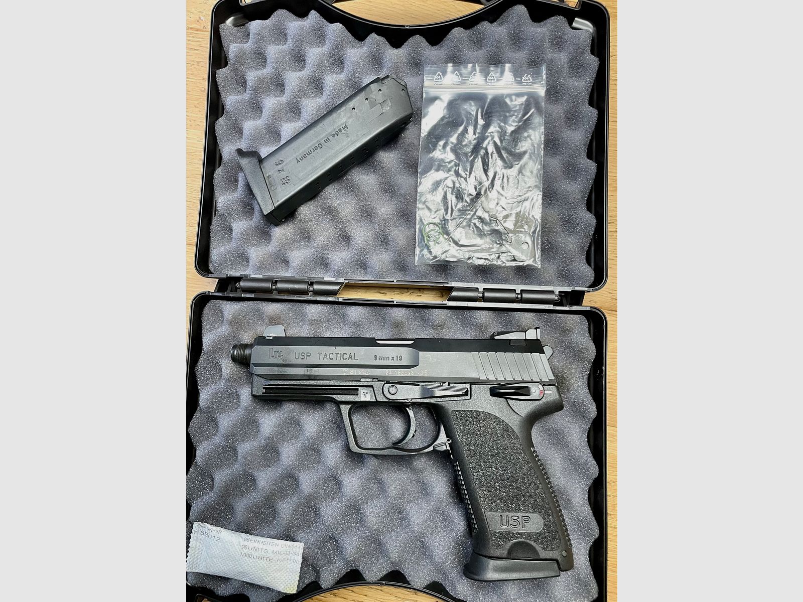Pistola Heckler & Koch HK USP Tactical - 9mm