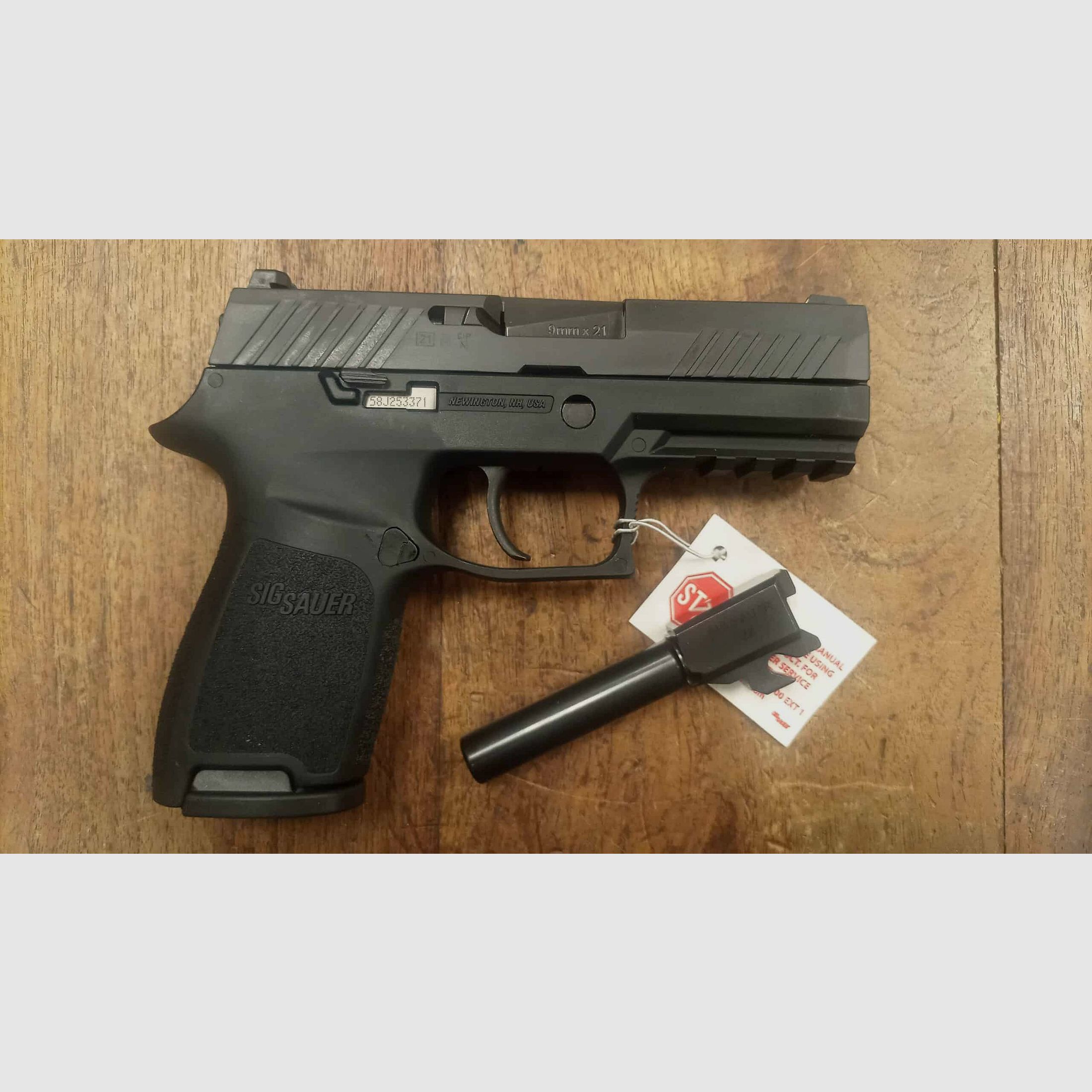 SIG SAUER P320 3.9″, immagine 2 di 3