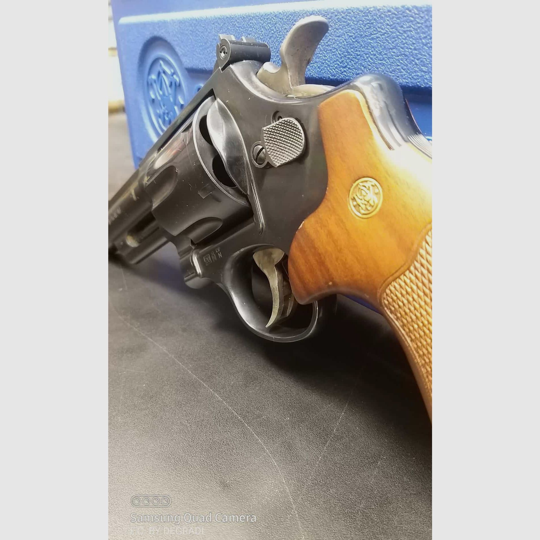 SMITH & WESSON MODEL 29-10 CALIBRO 44 MAGNUM, immagine 3 di 5