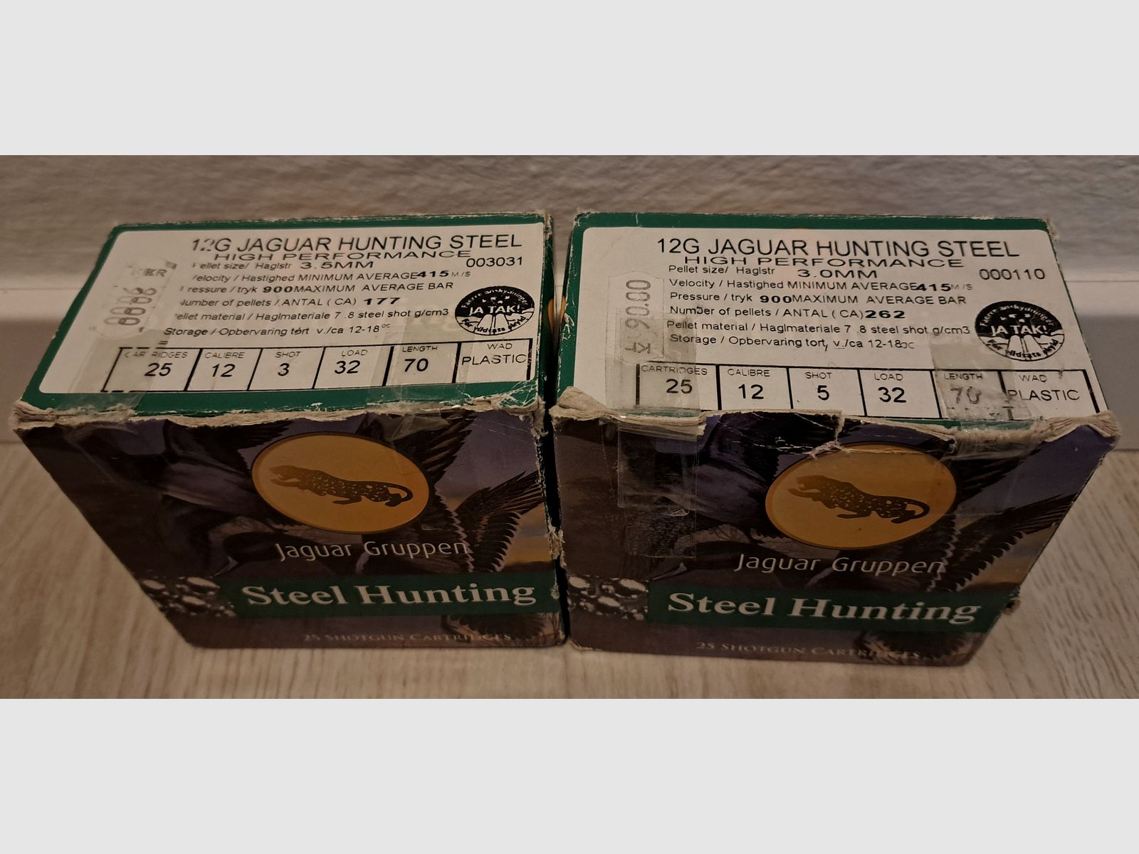 450 shots Various hunting shotgun and rifle ammunition caliber 12/70 lot