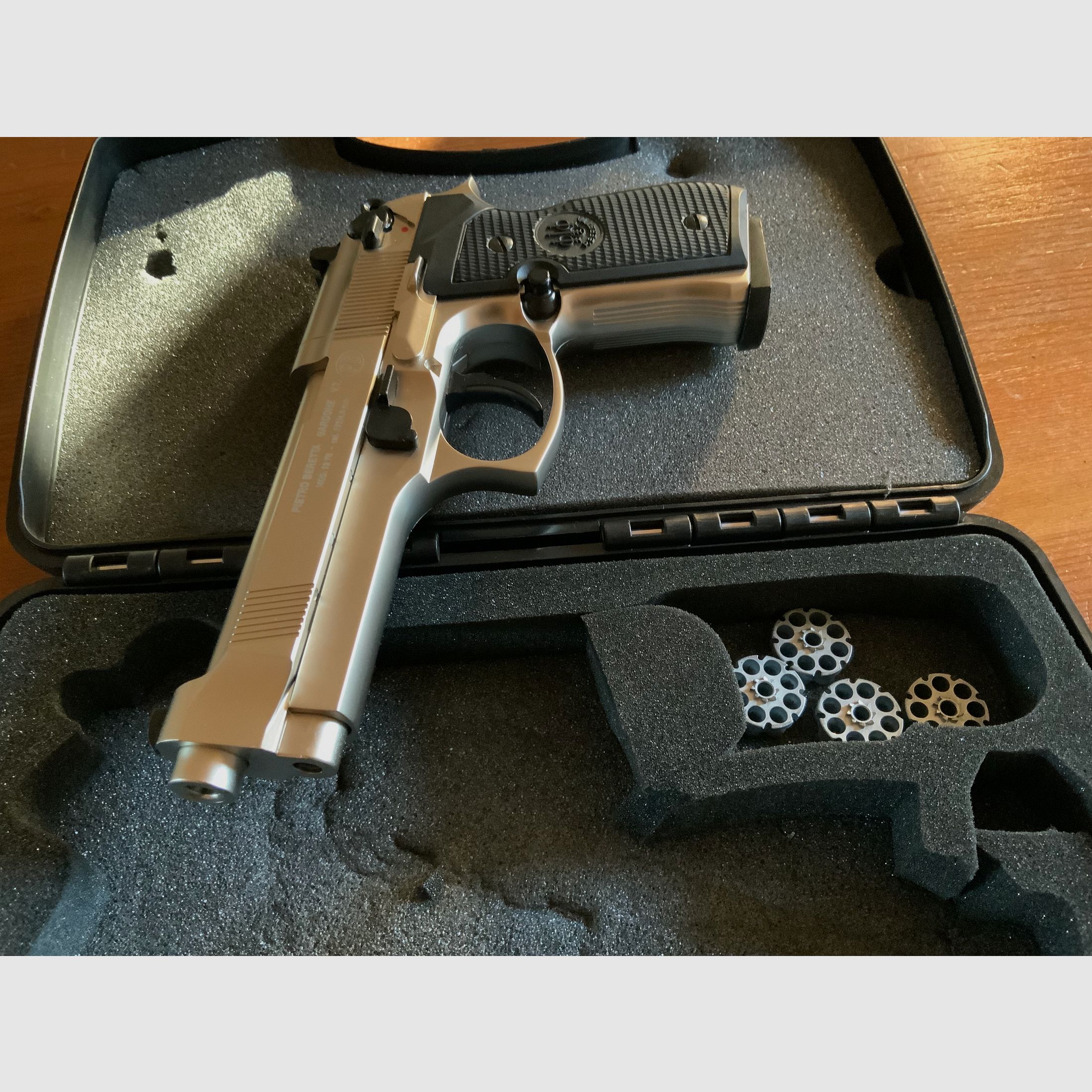 Luftpistole Beretta Mod. 97 FS 4,5mm Diabolo vernickelt