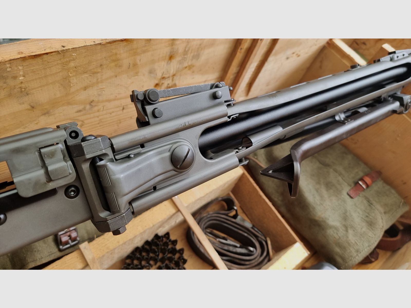 MG 42 Airsoft G&G Vollmetall Schussrate 1200 mit original Kiste und Zubehör 42/53 rar