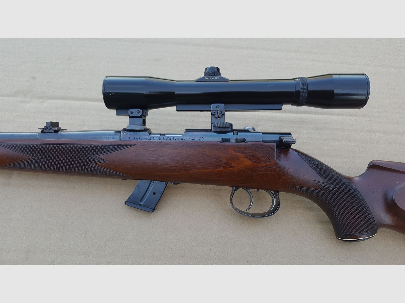 Rep. Büchse Anschütz Mod. 1418 D/St  (Stutzen) Cal.  .22LR