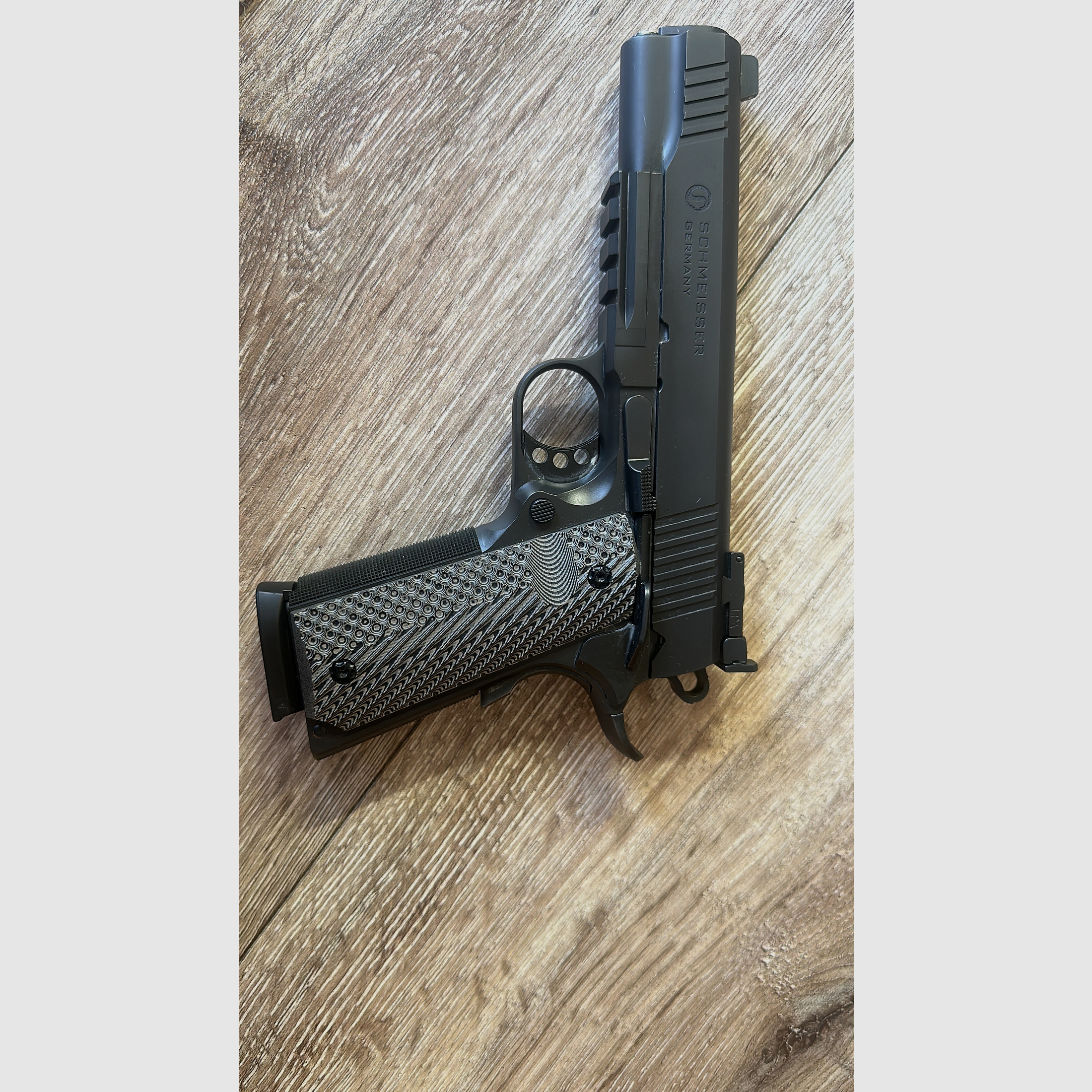 Schmeisser Hugo 1911 in .45 erst 350 Schuss