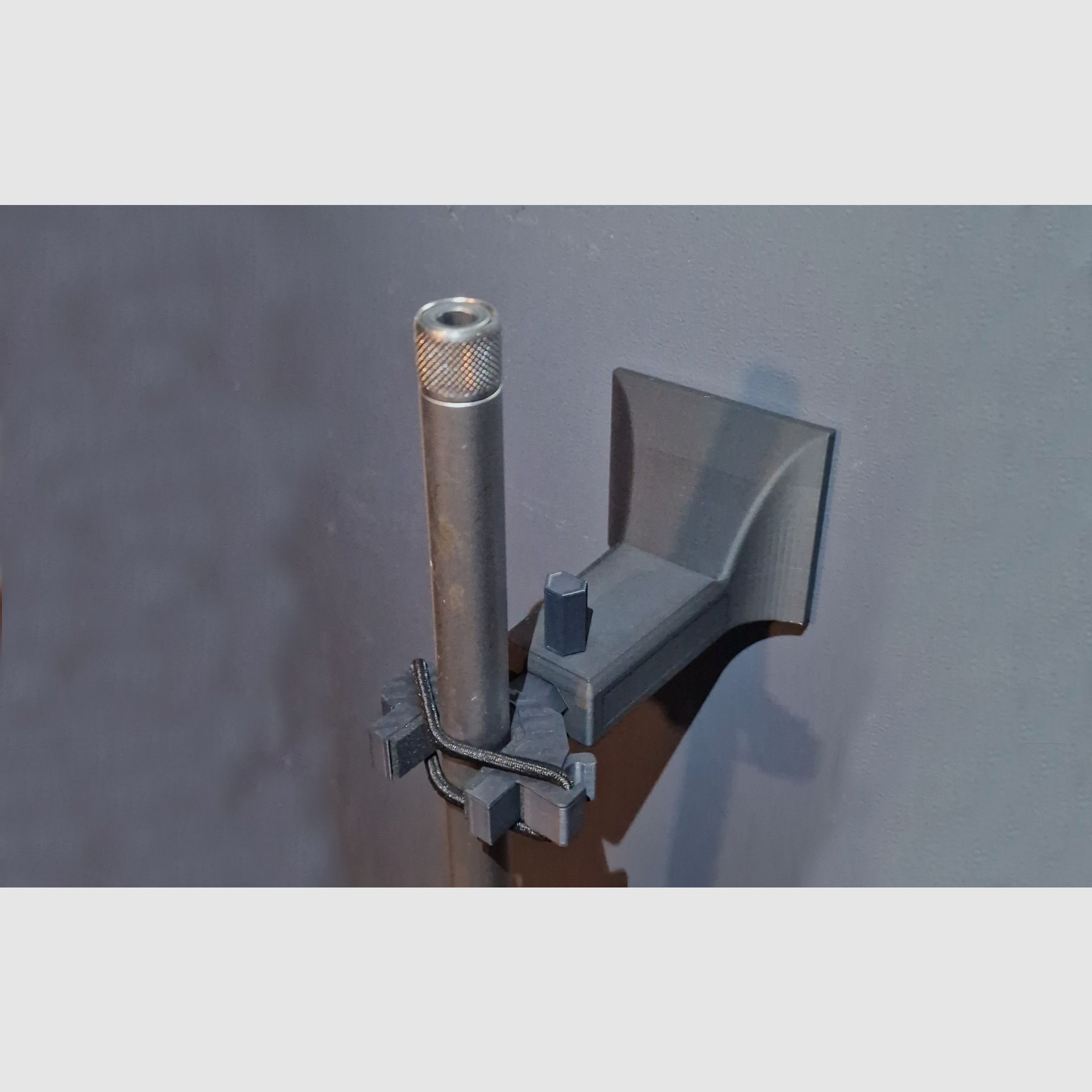 Support pour armes longues pour armoire à armes