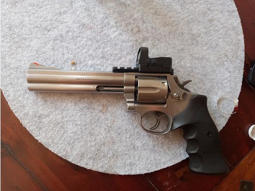 Verkaufe Revolver S&W 686 4 / 6 Zoll