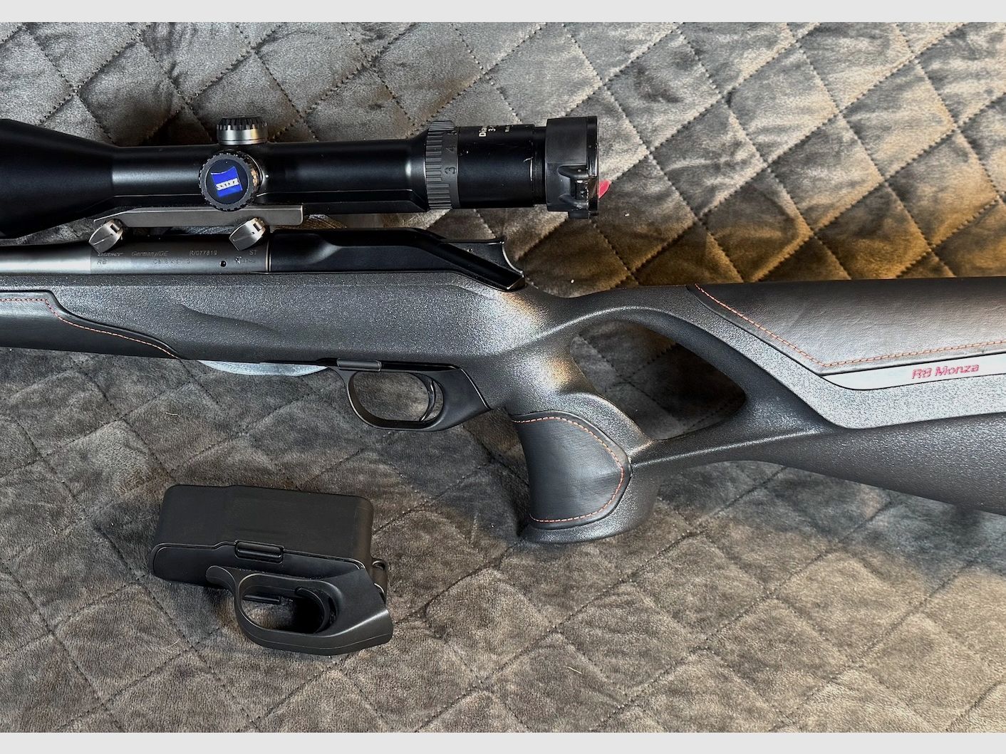 Blaser R8 Monza 8x57IS con Zeiss 3-12x56 LP Set TOP rifle de caza