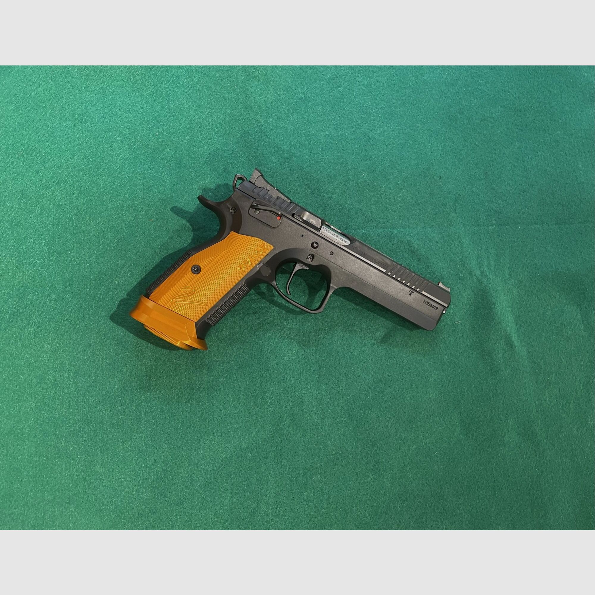 CZ 75 Tactical Sports 2 Orange 9×19, Bild 1 von 2